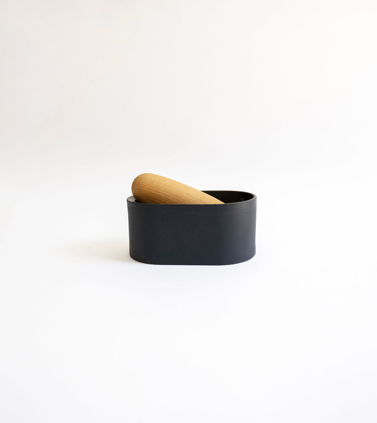 Moer Mortar & Pestle Black | EE