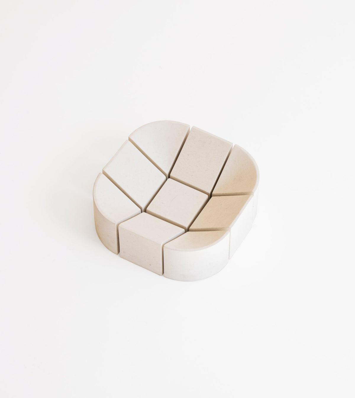 Brut Soft Square White | EE