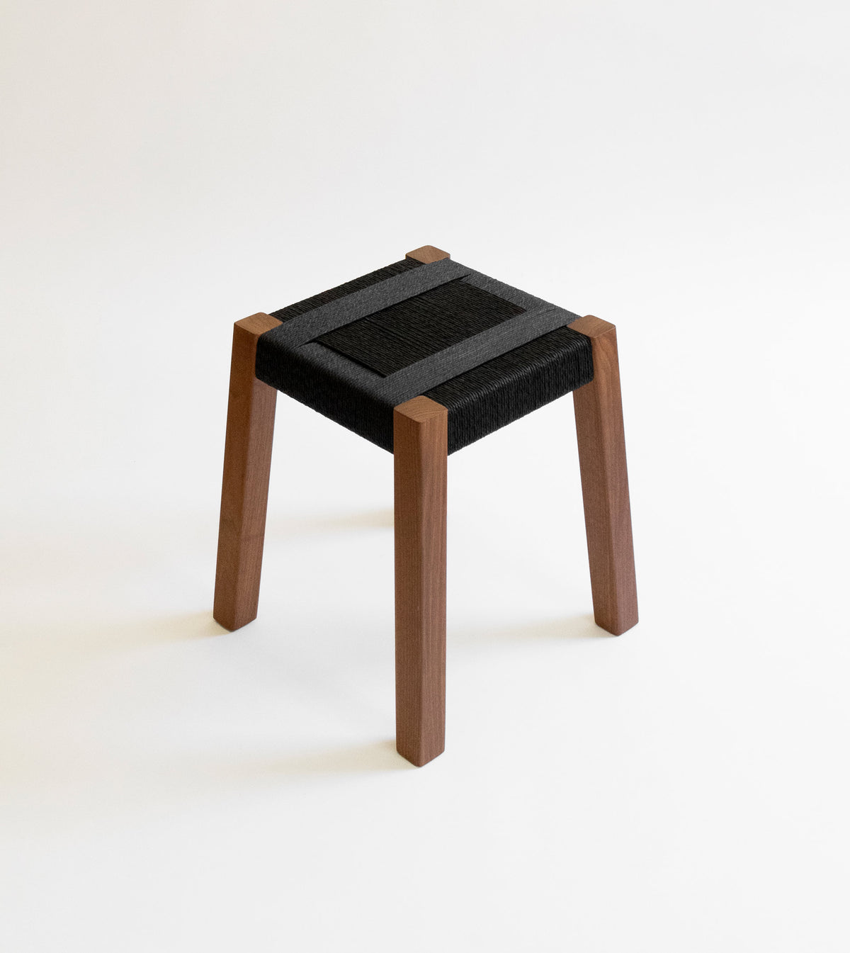 The Weaver’s Stool Walnut | EE