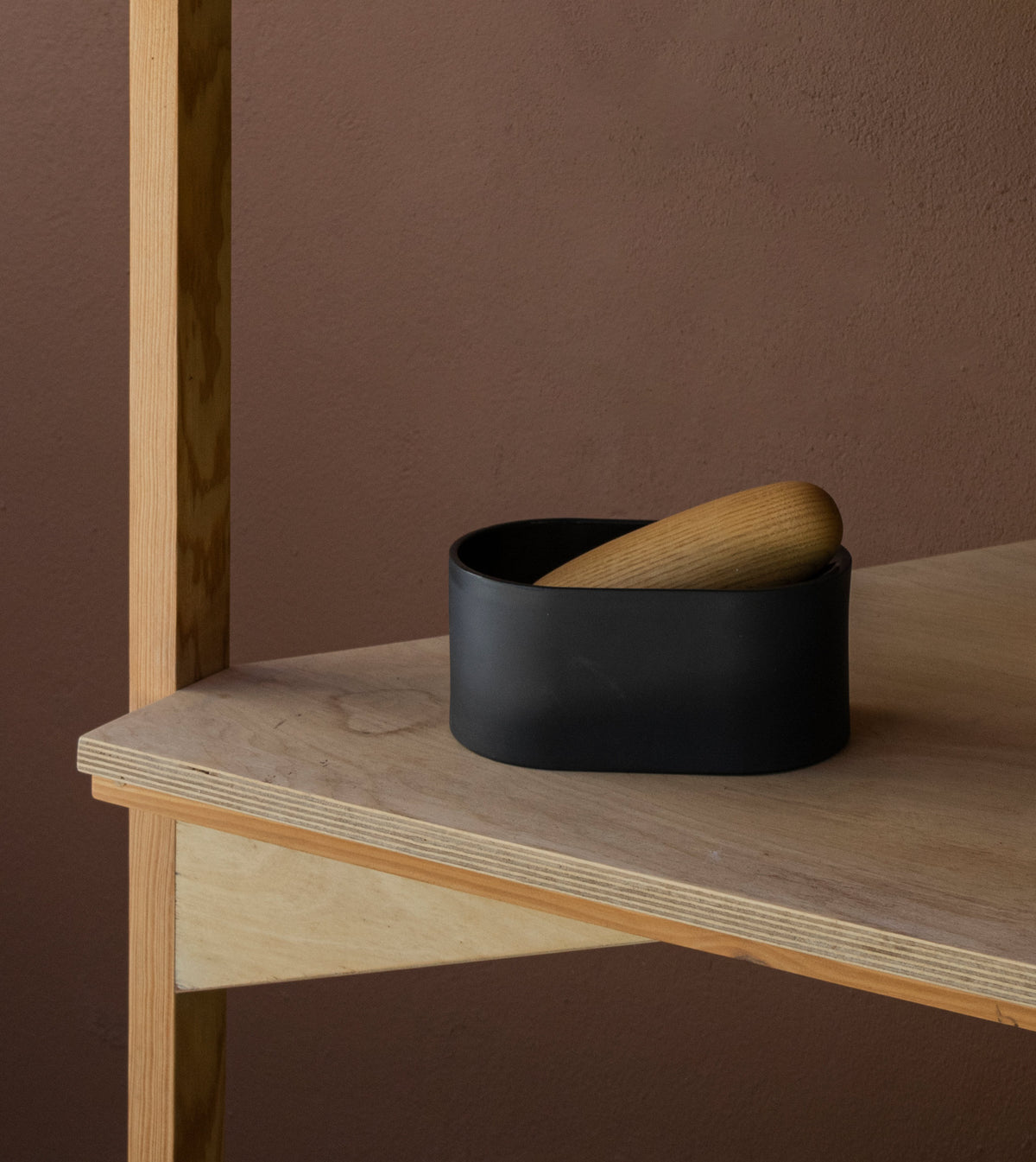 Moer Mortar & Pestle Black | EE