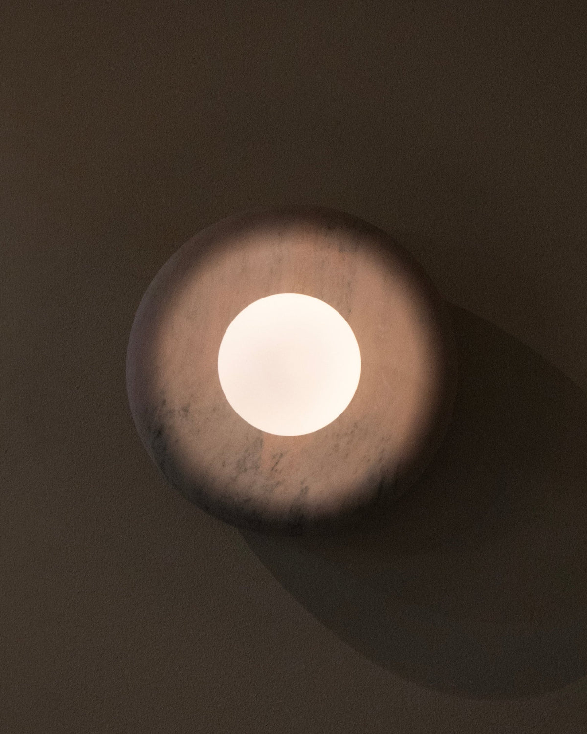 Nest Lamp Stone