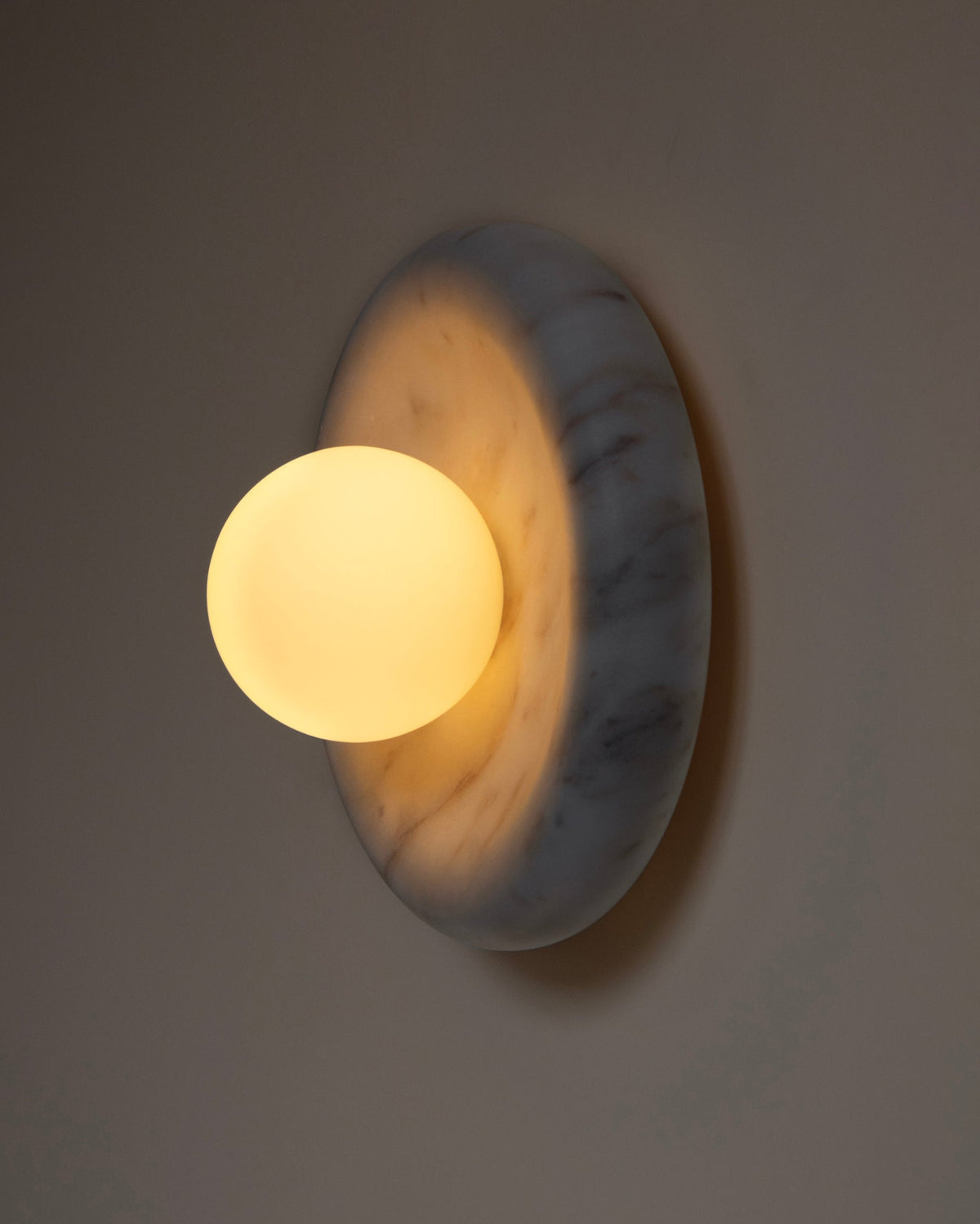 Nest Lamp Stone
