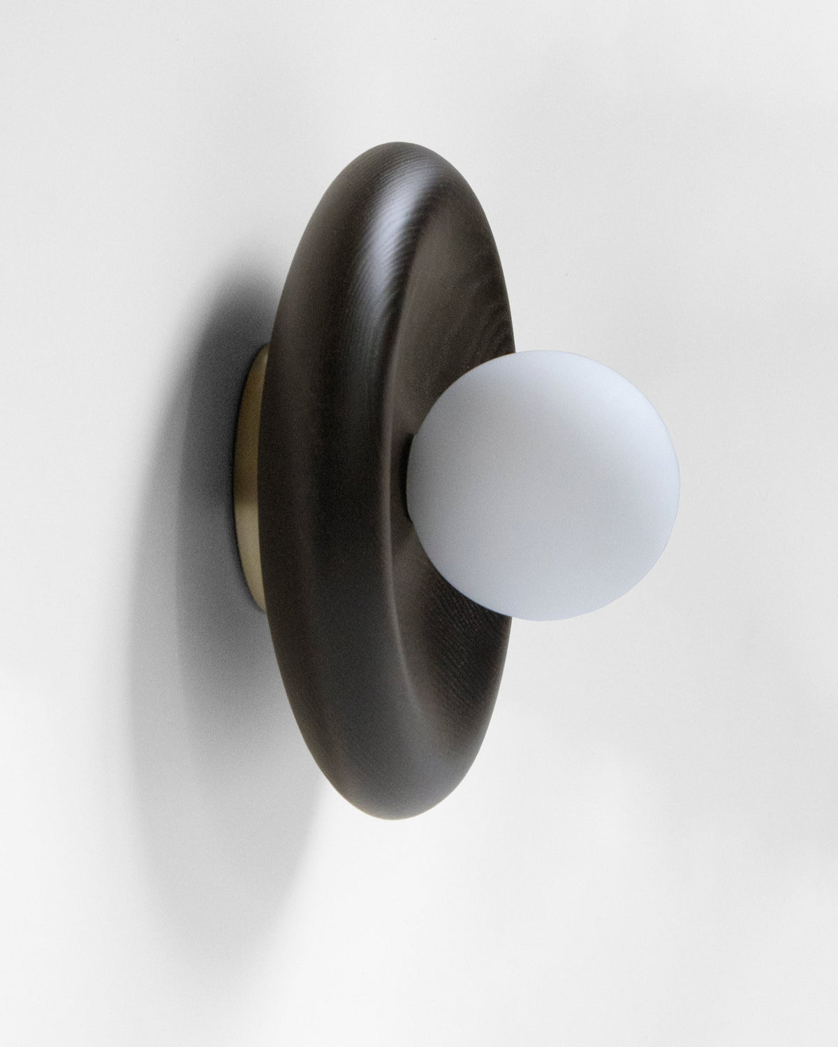 Nest Lamp Wood