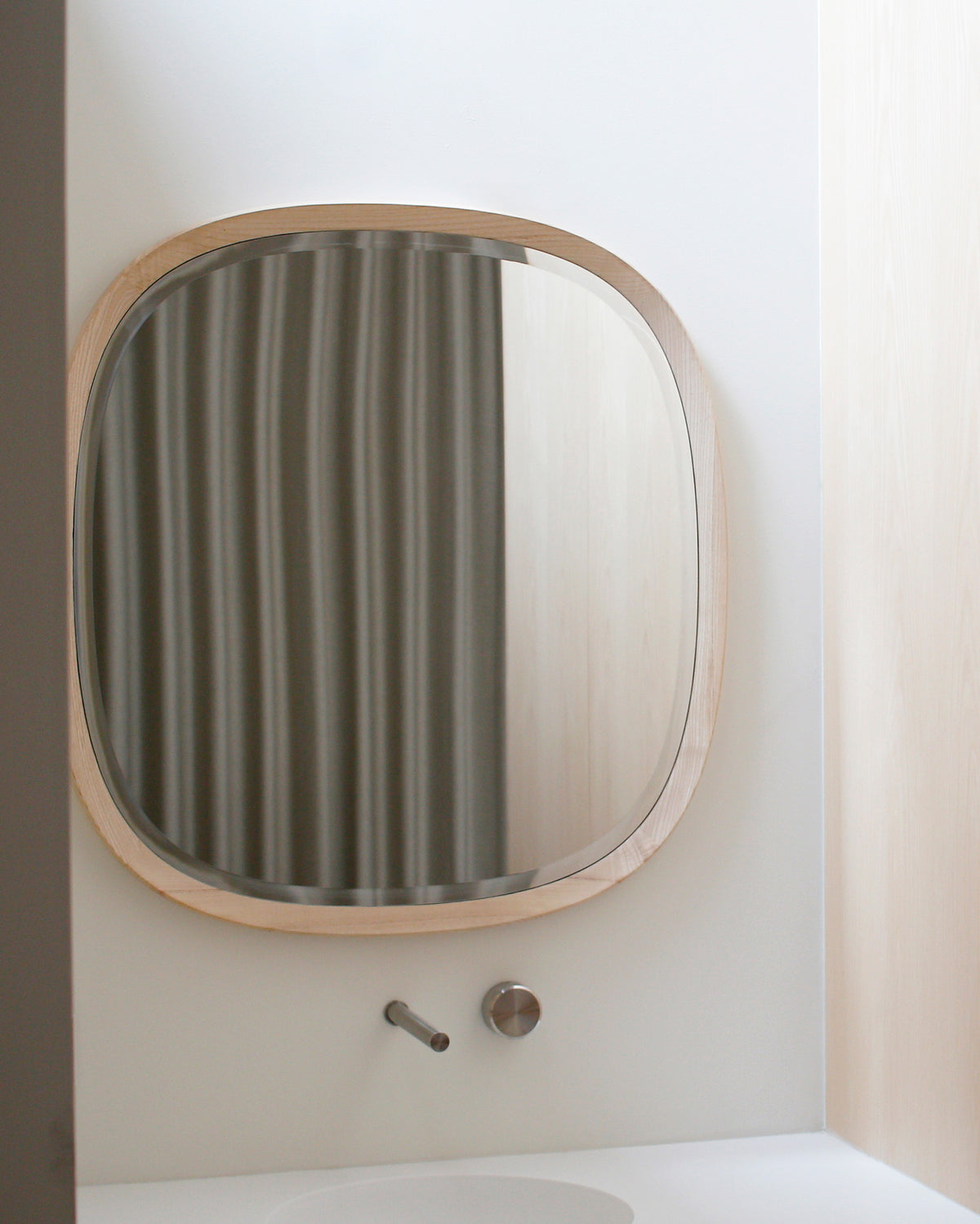 Window Mirror
